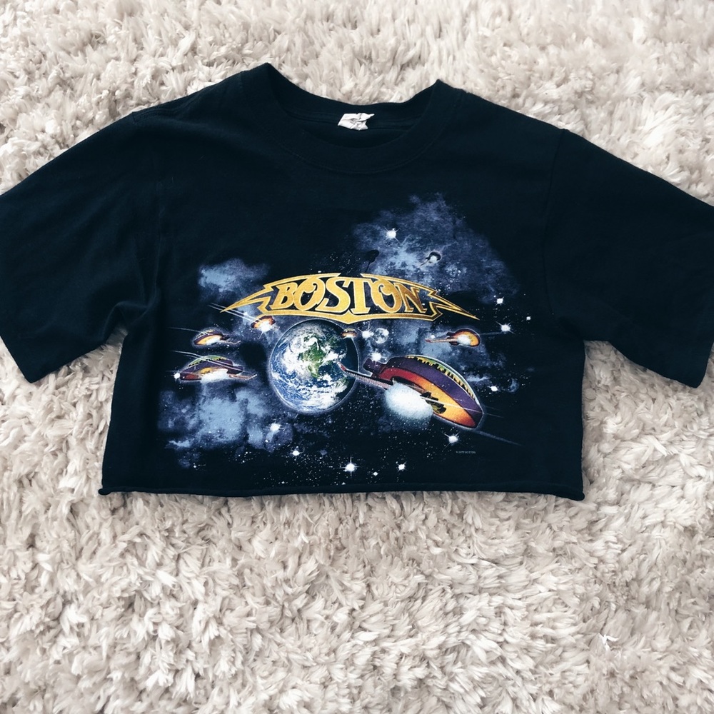 Boston Band Tee